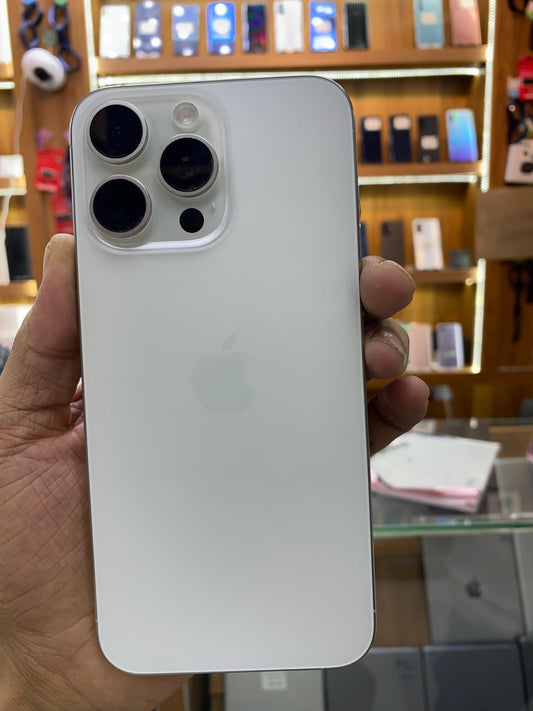 iPhone 15 Pro Max 256GB – A17 Pro, 48MP Camera, Titanium Build - Aarishelectronics